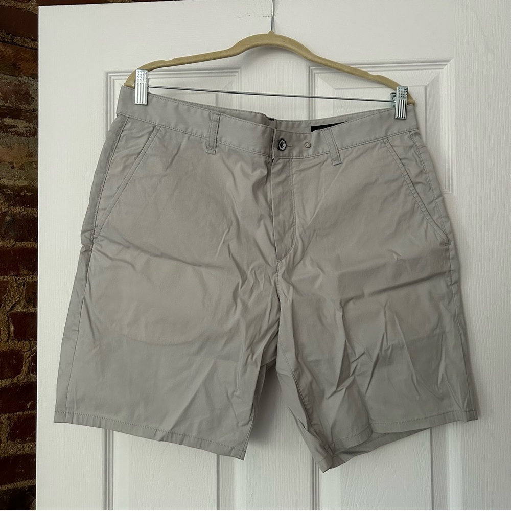 chino shorts